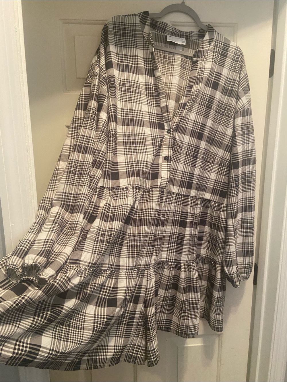 24 3X Romper Flowy Plaid Like Dress ASOS DESIGN - Picture 2 of 9